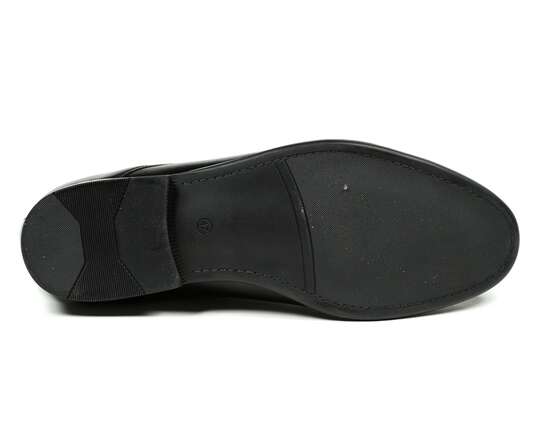 buty wizytowe 1070